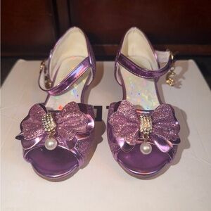 Purple Bow Heeled Sandals with Pearl Accent little kids/toddler size 10
